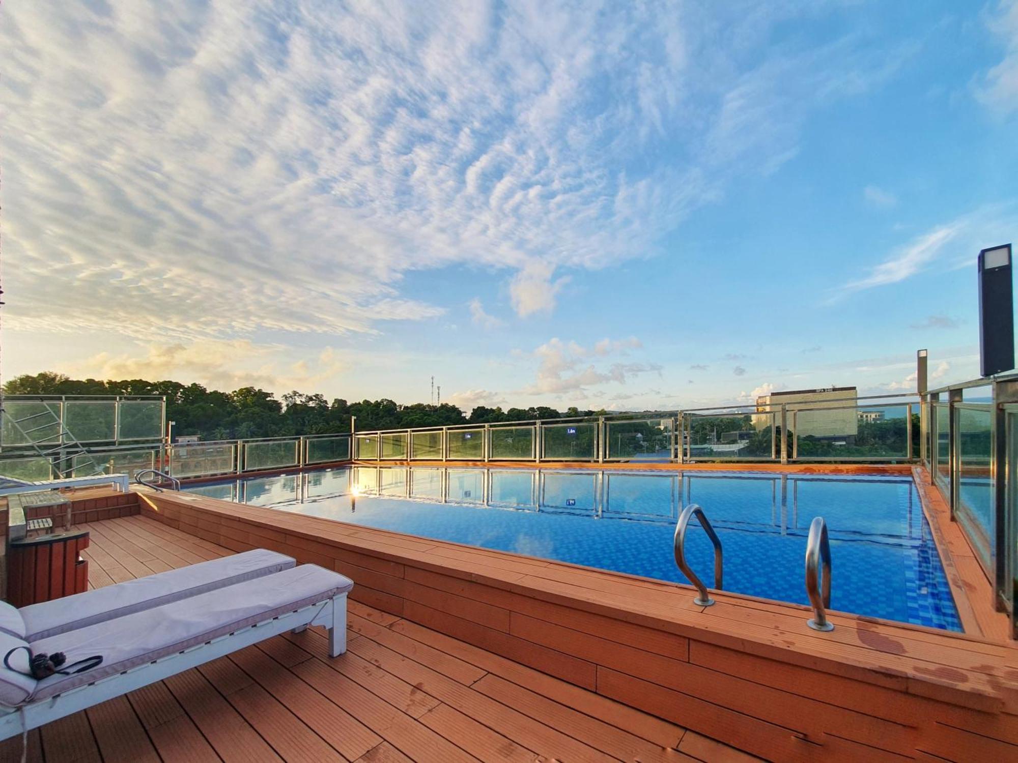 Home Park Hotel Дуонг-Донг Экстерьер фото