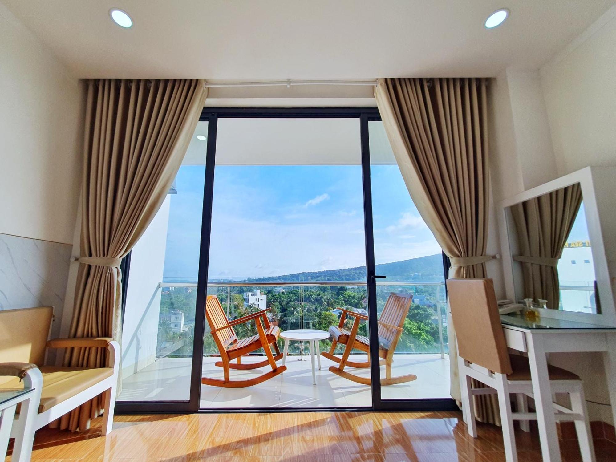 Home Park Hotel Дуонг-Донг Экстерьер фото